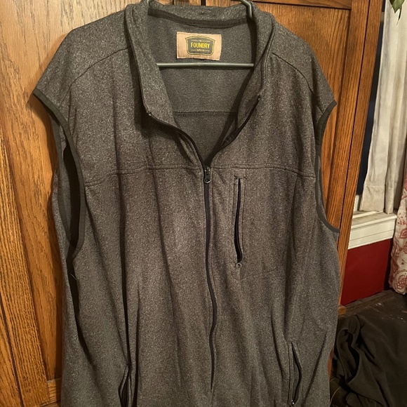 5XL Men's Foundry Gray Fleece Vest - Picture 1 of 2